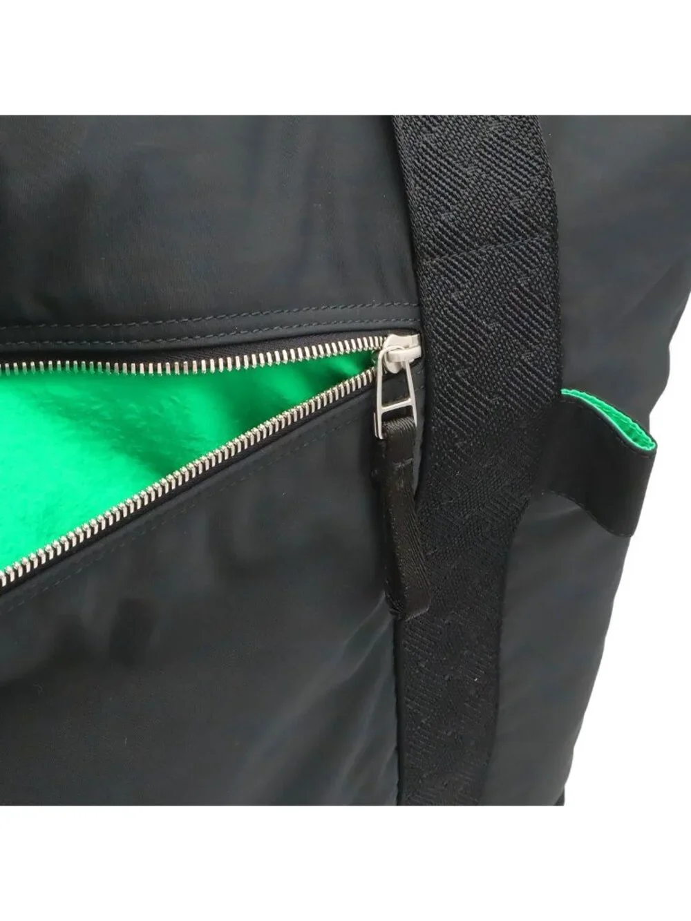 Bottega Veneta Boston Bag 2-Way Nylon Black Green
